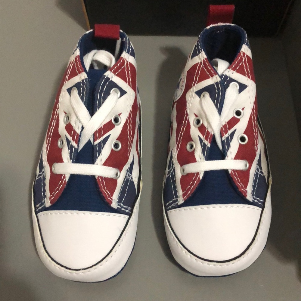 Converse infant sneaker